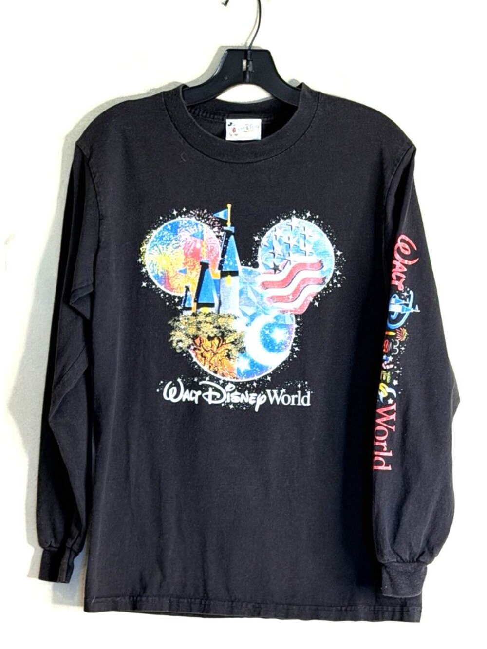 Walt Disney World Castle & Fireworks In Red White Blue Flag Black Shirt Size Sm